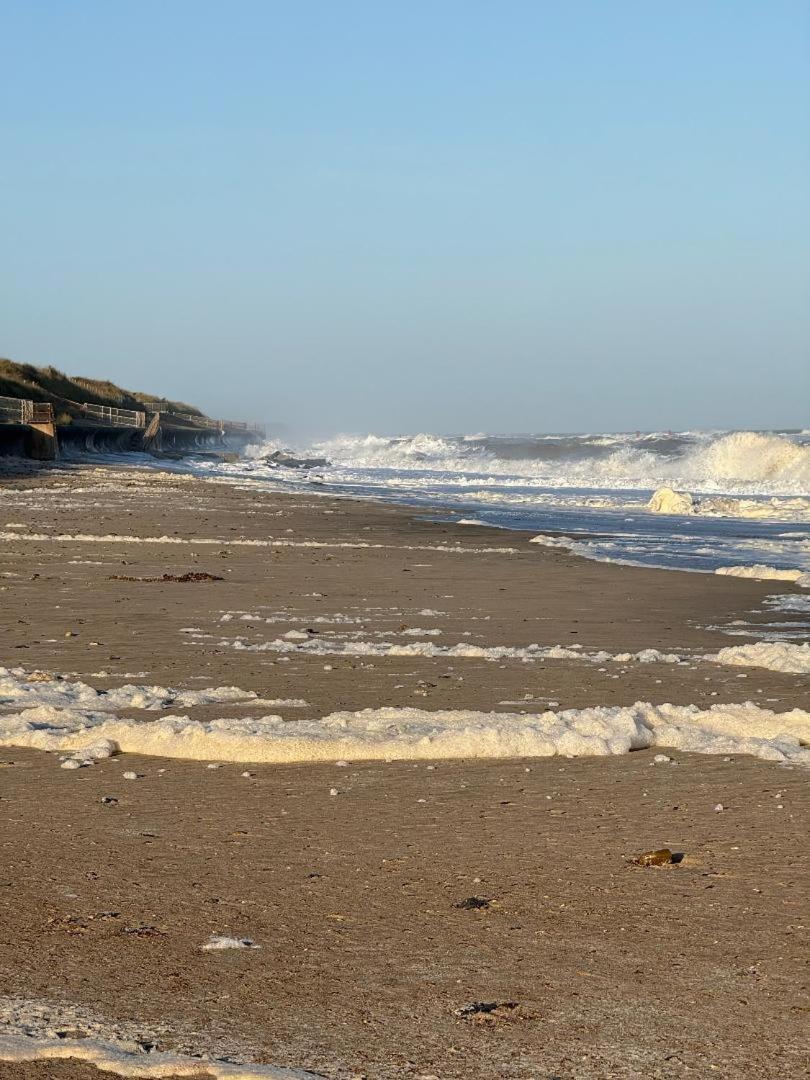 Dog Friendly Cottage 2 Mins To Beach With Hot Tub And Zappi Ev Lessingham Exteriör bild